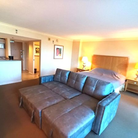 Ilikai Apt 302 - Spacious Studio With Stunning Ocean & Harbor Views Honolulu Luaran gambar